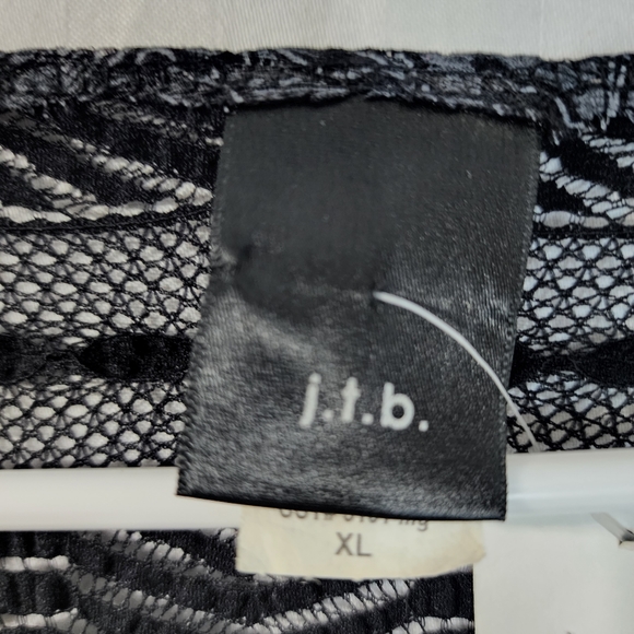 J.t.b blouse size XL - Picture 7 of 9